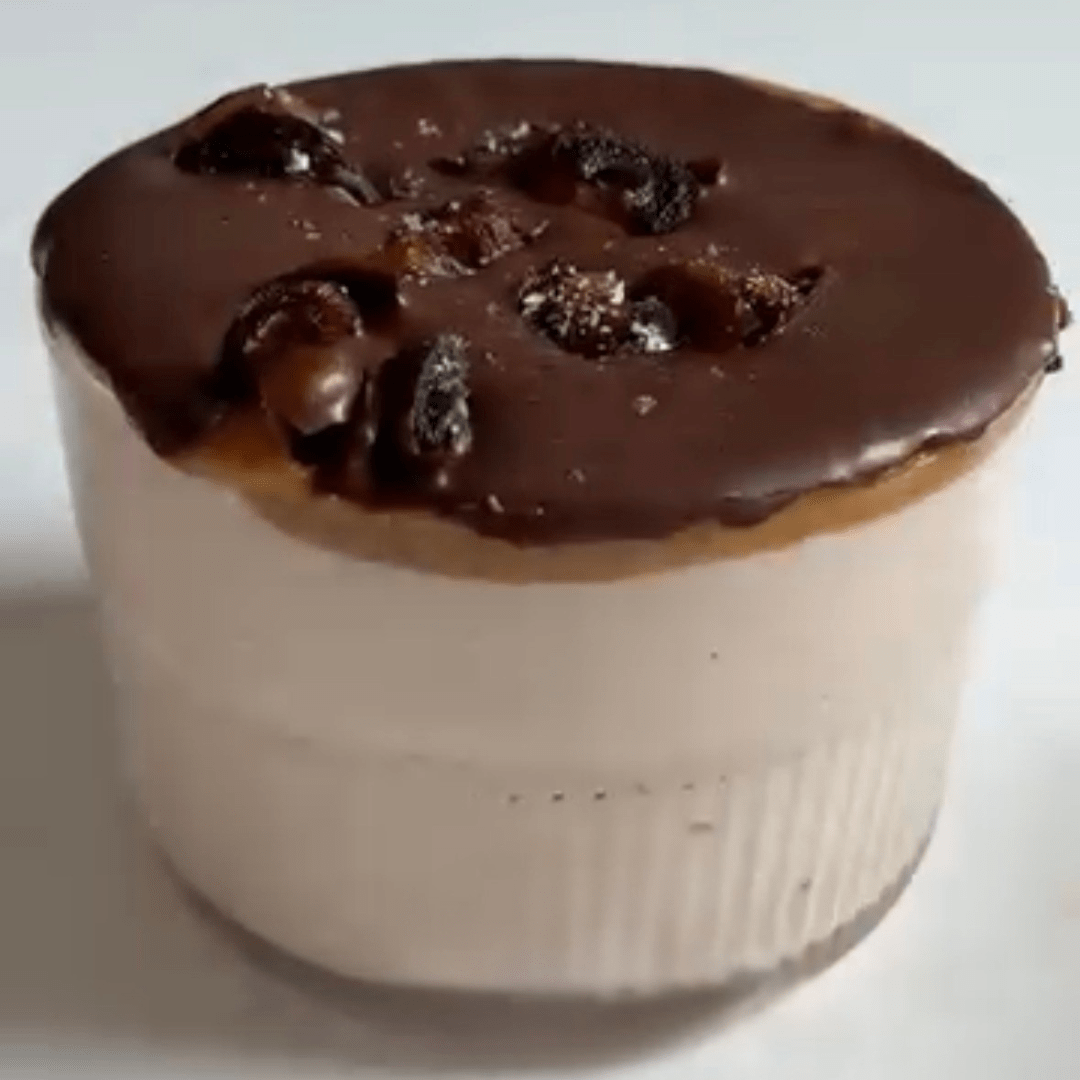 SALTED CARAMEL CHOCOLATE CHEESECAKE - Beck's Broth